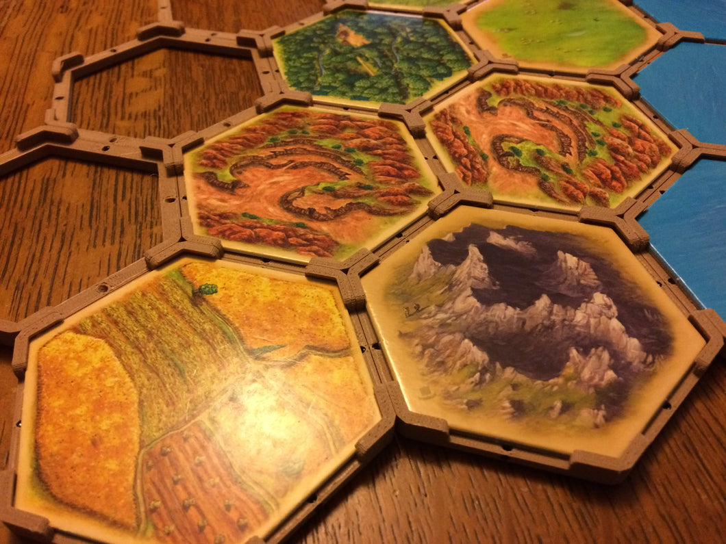 19 piece set for 3/4 player games like Settlers
